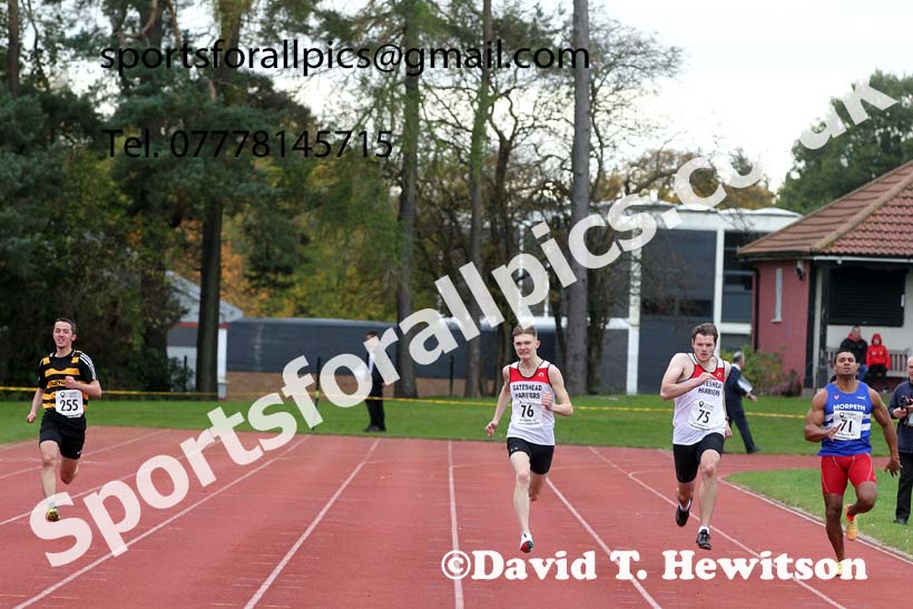 200 metres, NECAA Open Meeting, Morpeth, Sunday, October 18th. David T. Hewitson/Sports for All Pics